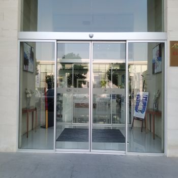 自動(dòng)感應(yīng)門